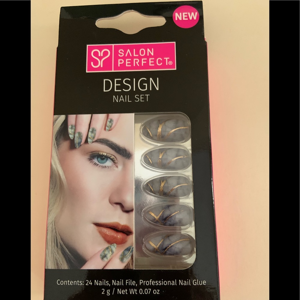 Brand New! Salon Perfect Gel Nail Set